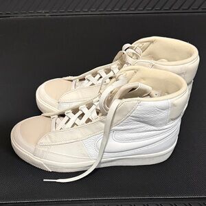 Women's White High-Top Sneakers.  Nike Blazer Mid Victory